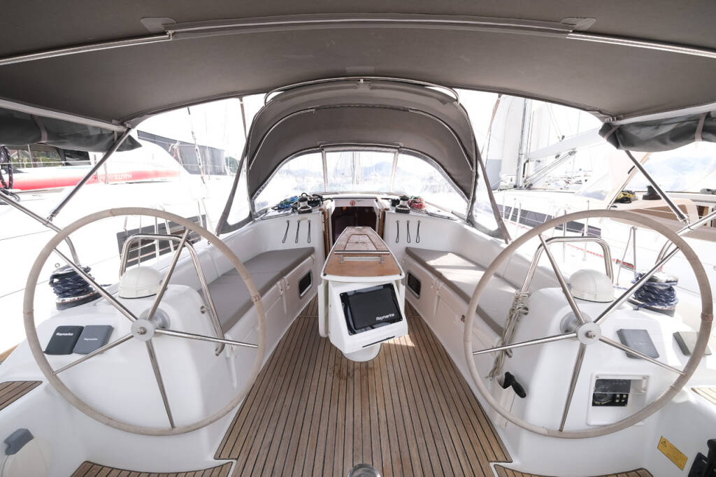 Sailing yacht Oceanis 40 Nar