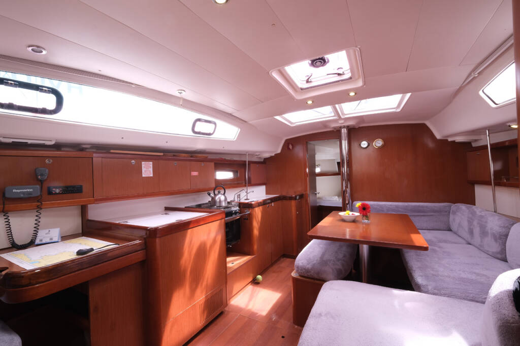 Sailing yacht Oceanis 40 Nar