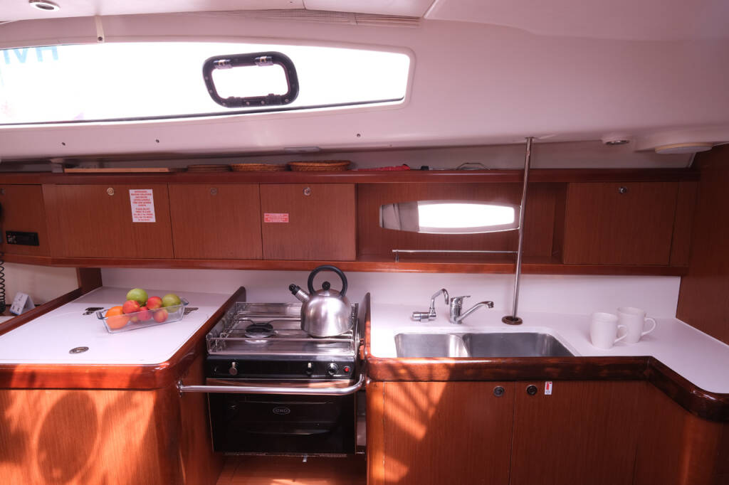Sailing yacht Oceanis 40 Nar
