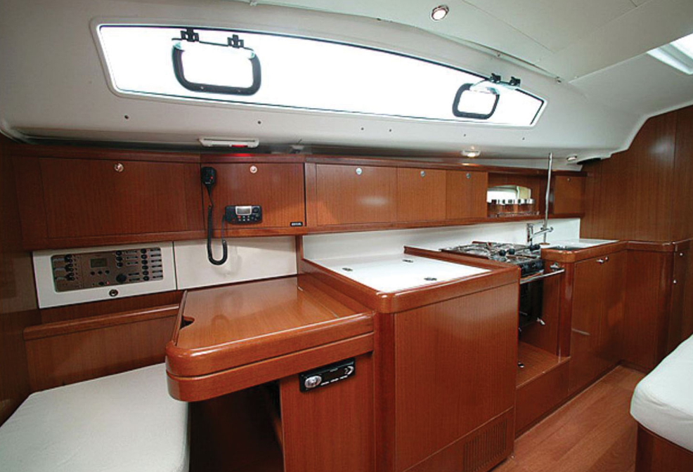 Sailing yacht Oceanis 40 Toscana