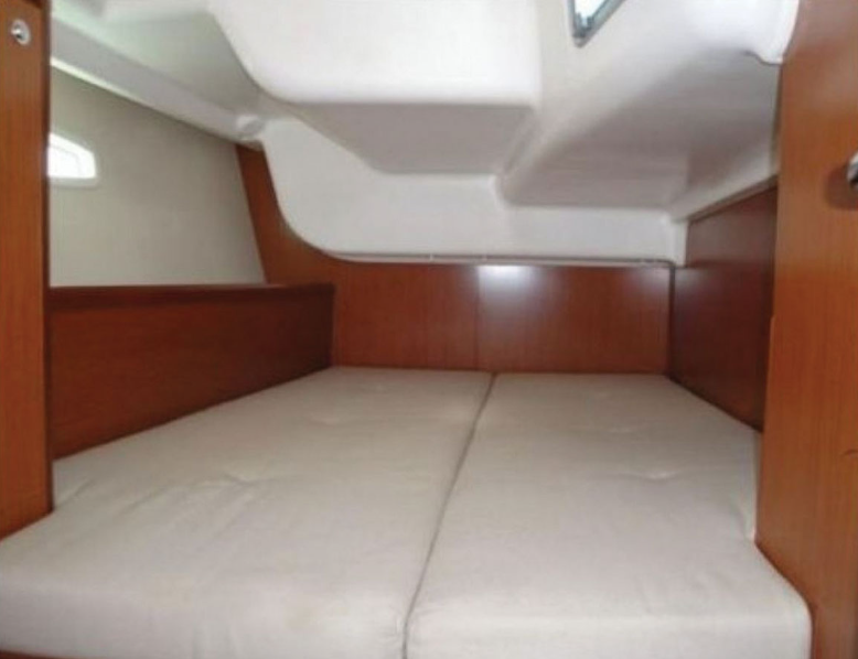 Sailing yacht Oceanis 40 Toscana