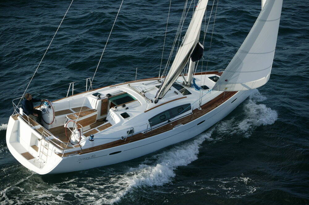 Sailing yacht Oceanis 40 Arietta