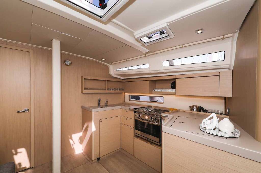 Segelyachten Oceanis 40.1 ELECTRIC Moritz