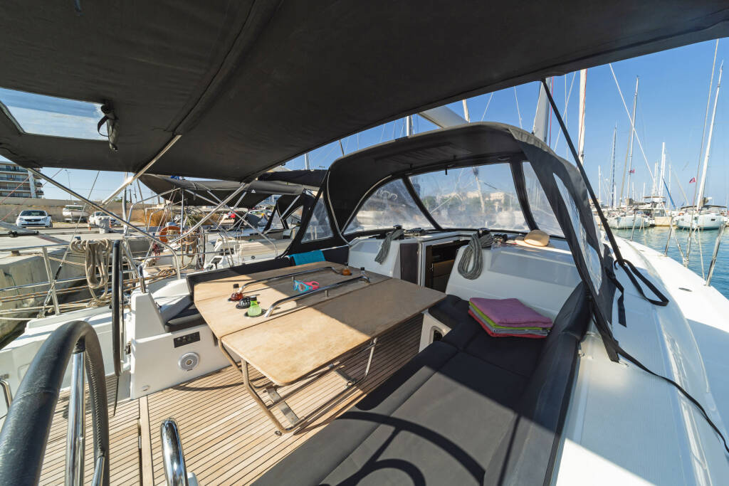 Sailing yacht Oceanis 40.1 Mojito