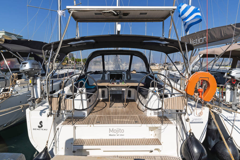Sailing yacht Oceanis 40.1 Mojito