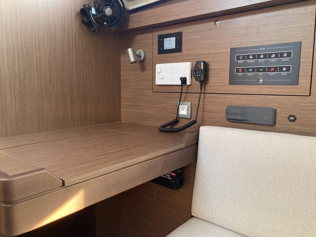 Segelyachten Oceanis 40.1 Dimitra