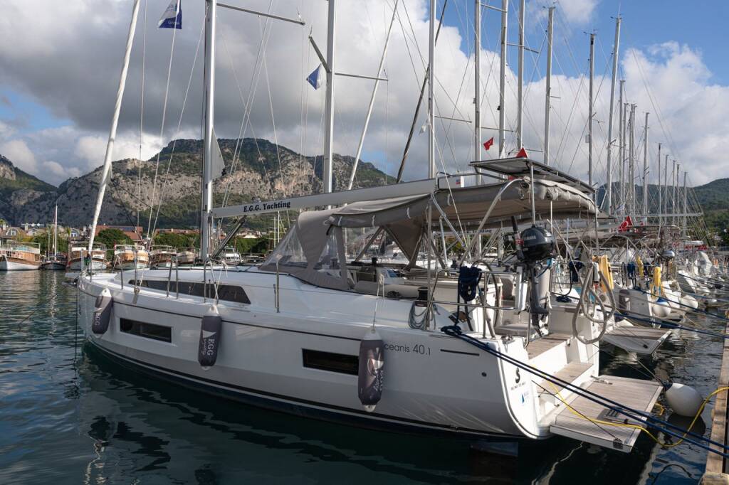 Segelyachten Oceanis 40.1 Champagne