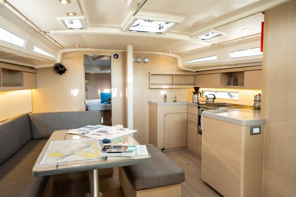 Segelyachten Oceanis 40.1 Champagne