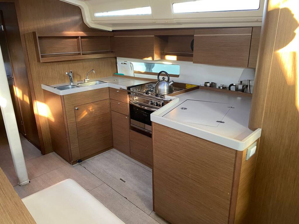 Sailing yacht Oceanis 40.1 Jean Bart III