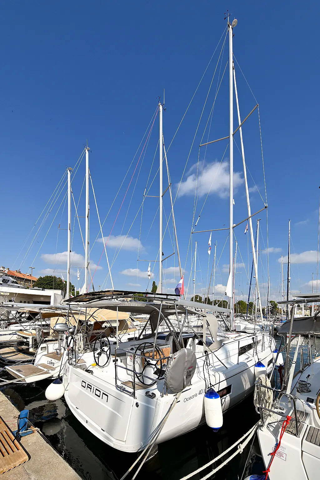 Sailing yacht Oceanis 40.1 Orion