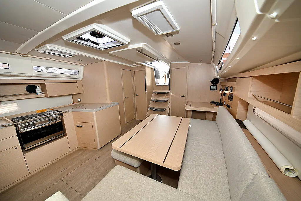 Sailing yacht Oceanis 40.1 Orion