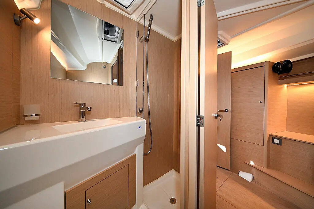 Sailing yacht Oceanis 40.1 Orion