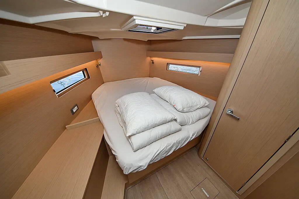 Sailing yacht Oceanis 40.1 Orion