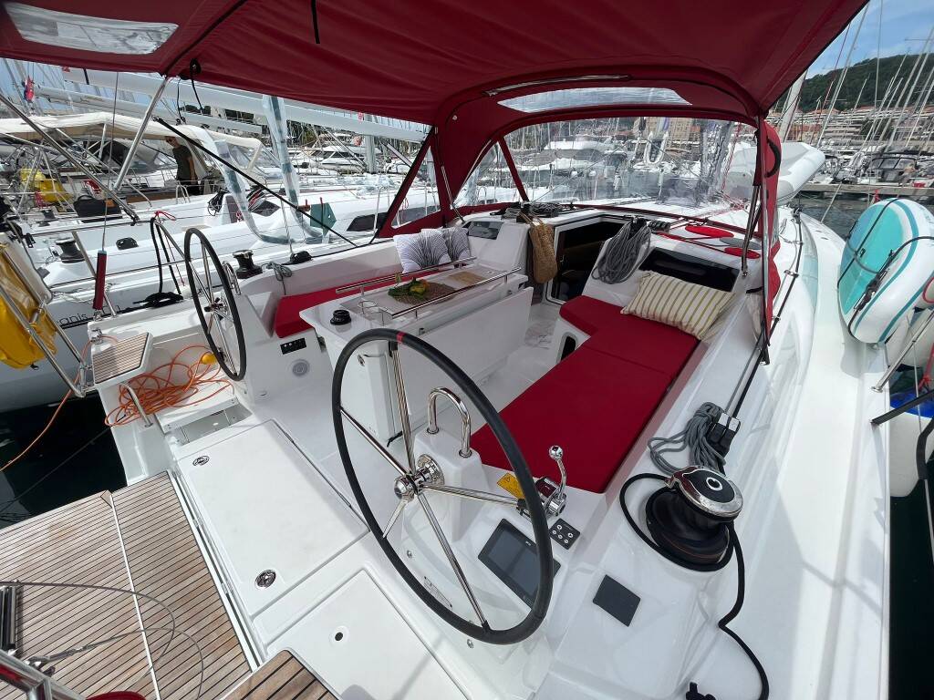 Sailing yacht Oceanis 40.1 Bibi One