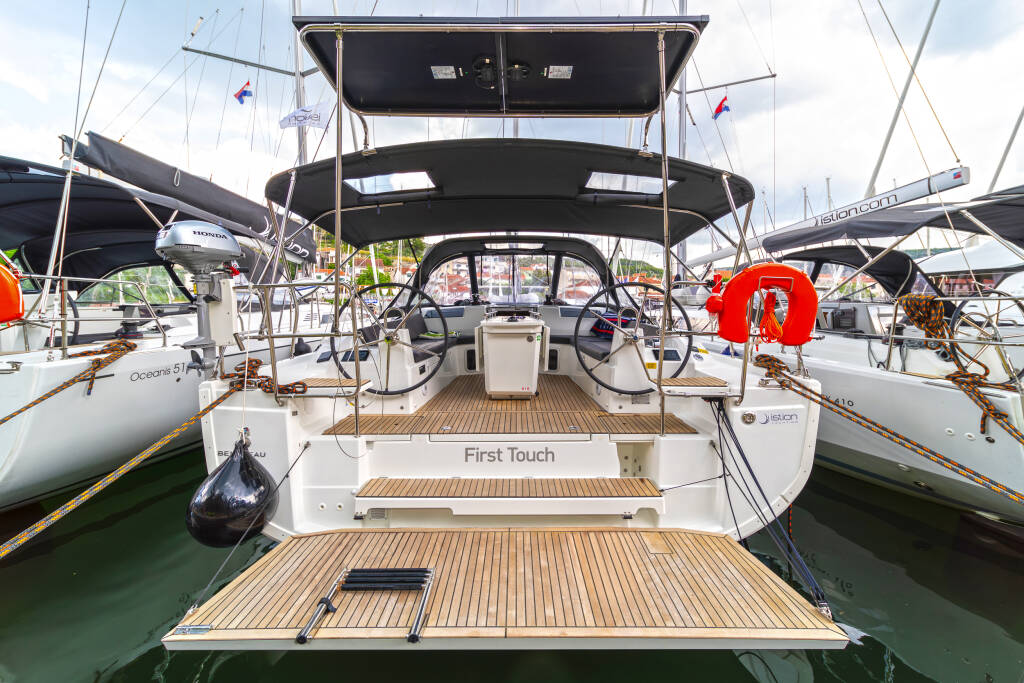 Sailing yacht Oceanis 40.1 First Touch