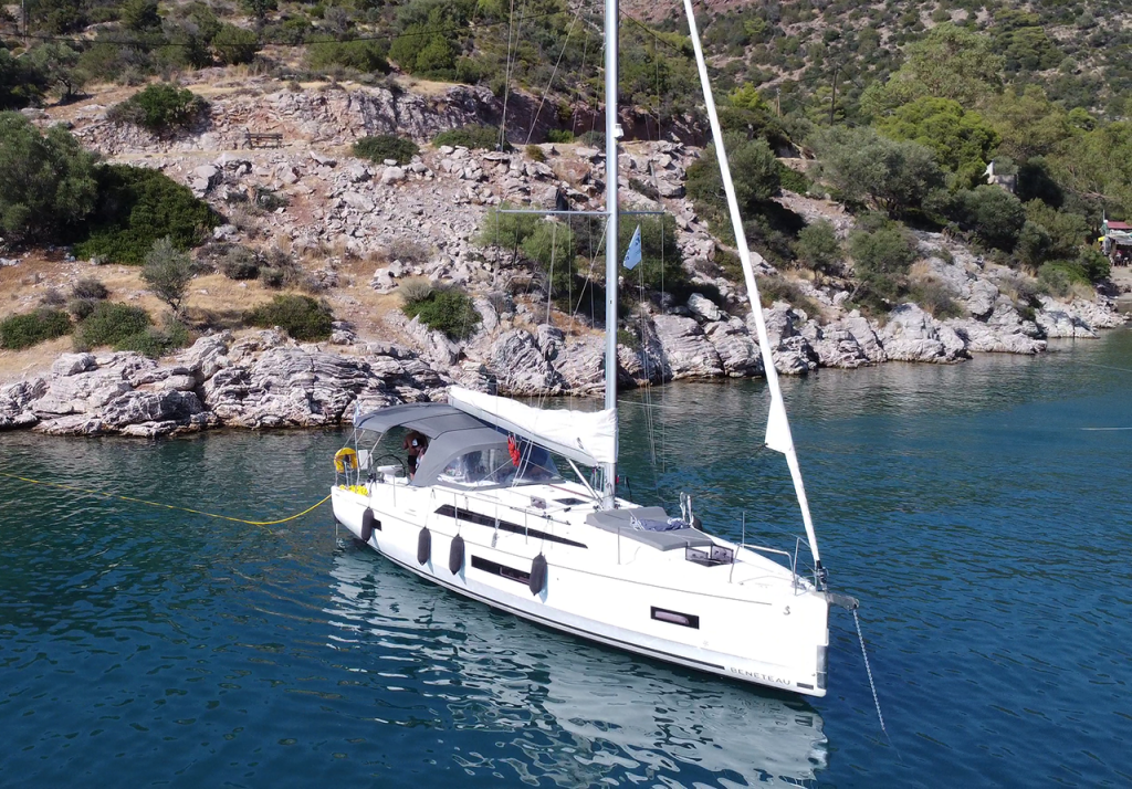 Sailing yacht Oceanis 40.1 Escape