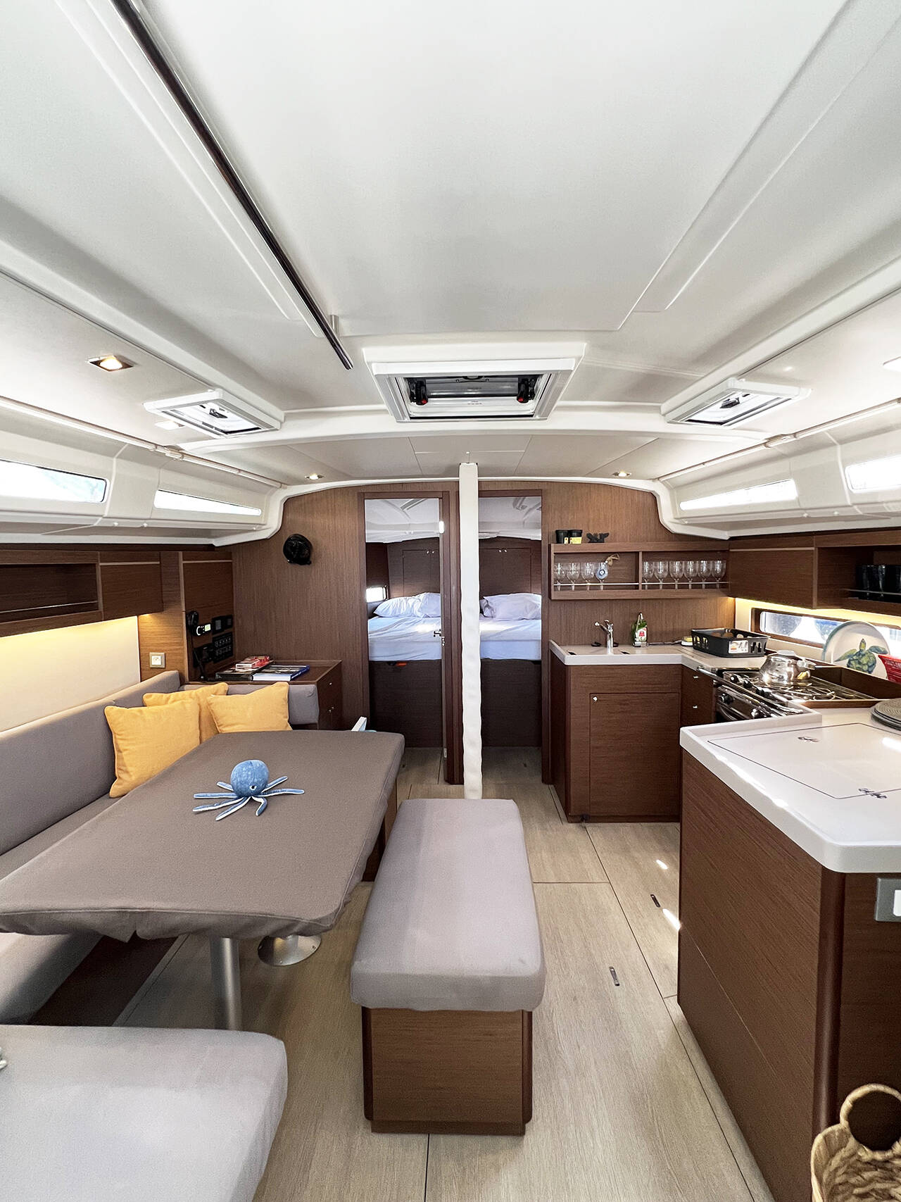 Sailing yacht Oceanis 40.1 Escape