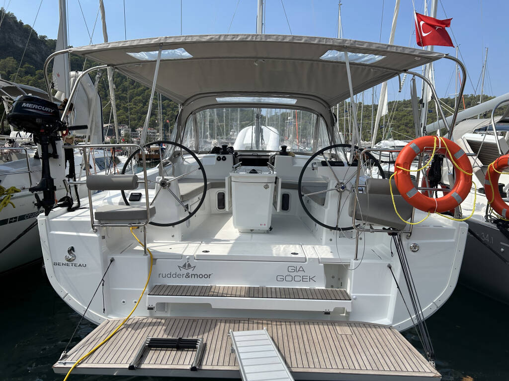 Sailing yacht Oceanis 40.1 Gia