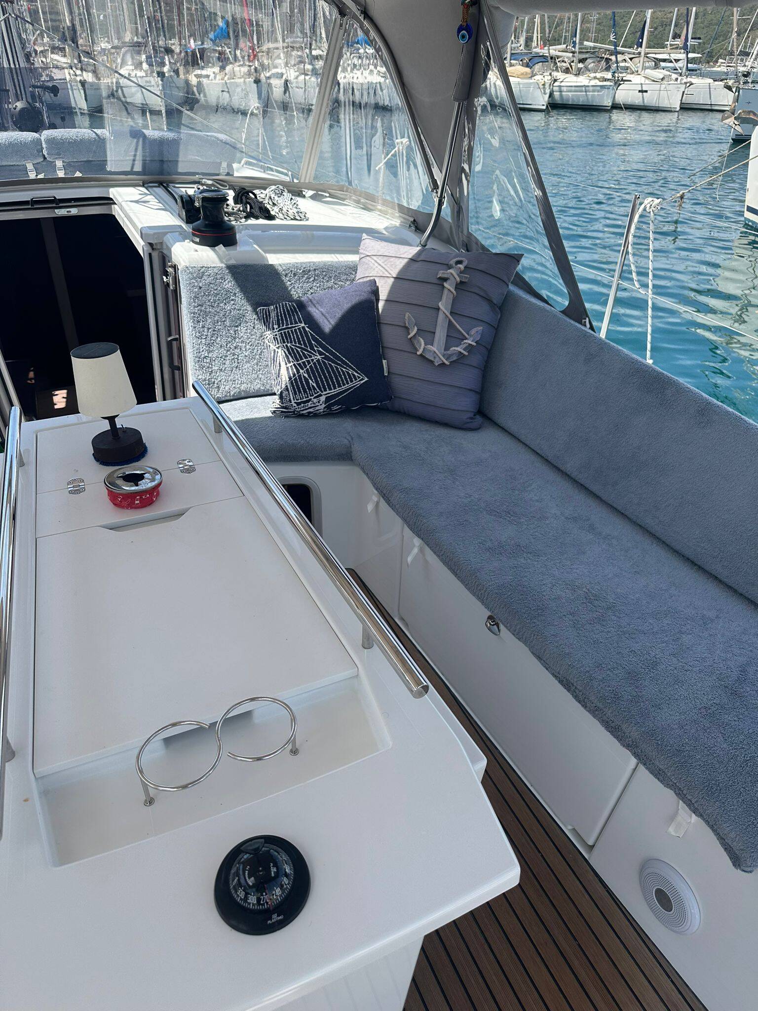 Sailing yacht Oceanis 40.1 Noi