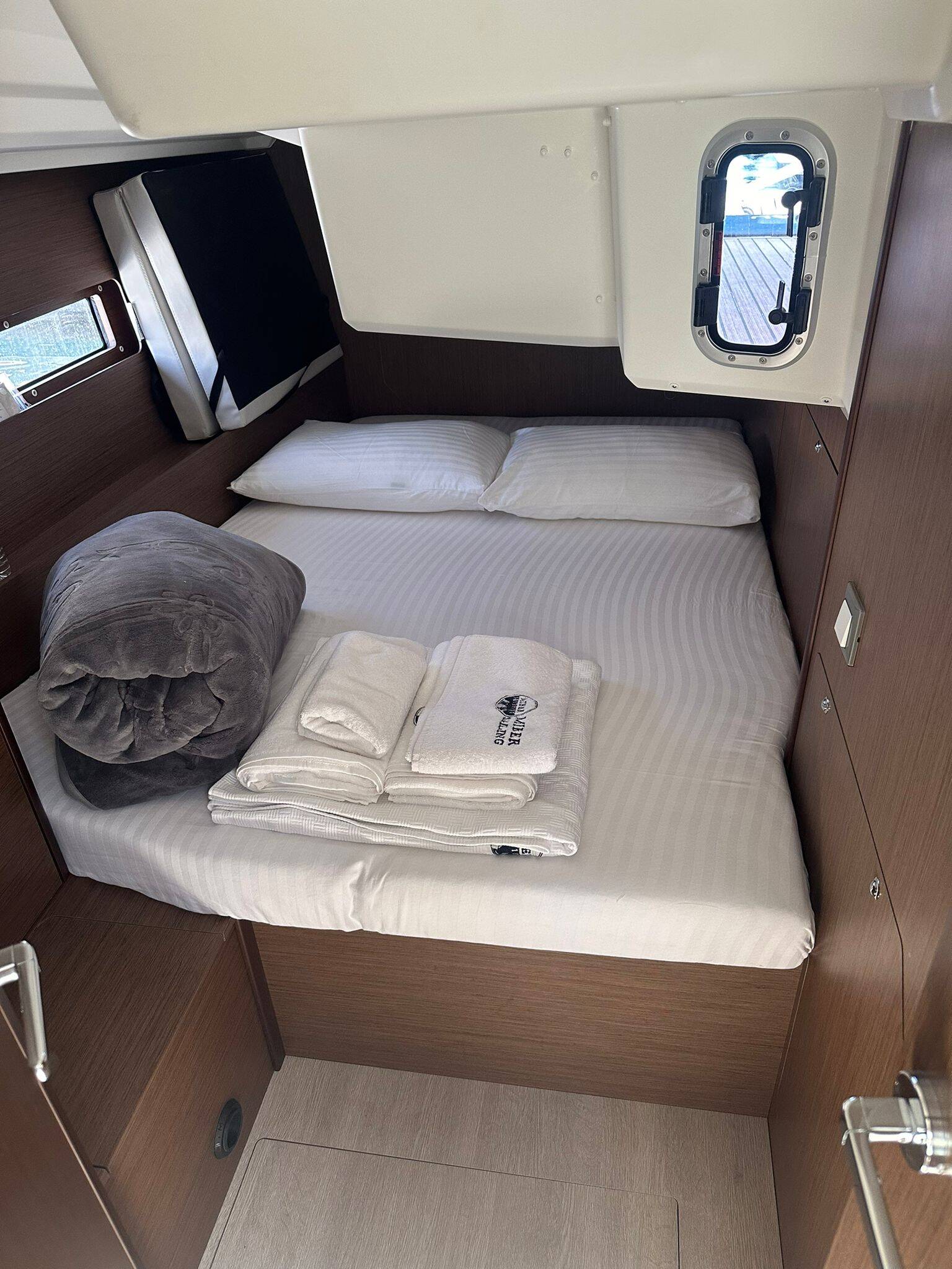 Sailing yacht Oceanis 40.1 Noi