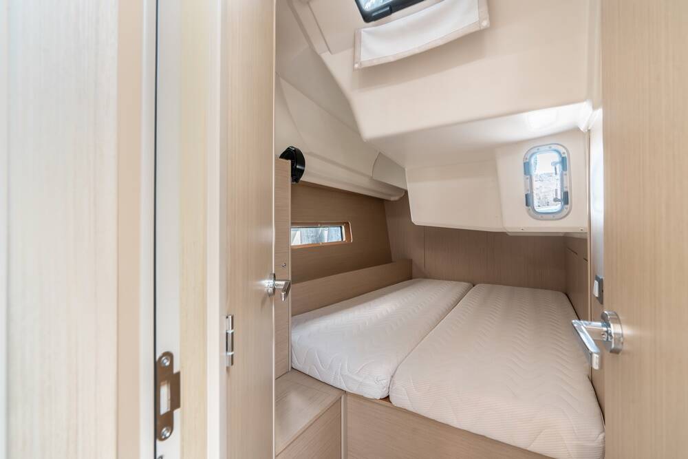 Sailing yacht Oceanis 40.1 Eleftheria
