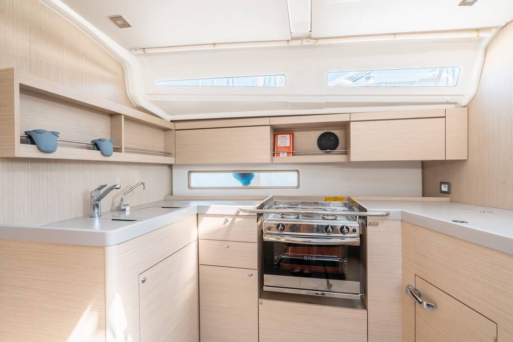 Sailing yacht Oceanis 40.1 Eleftheria