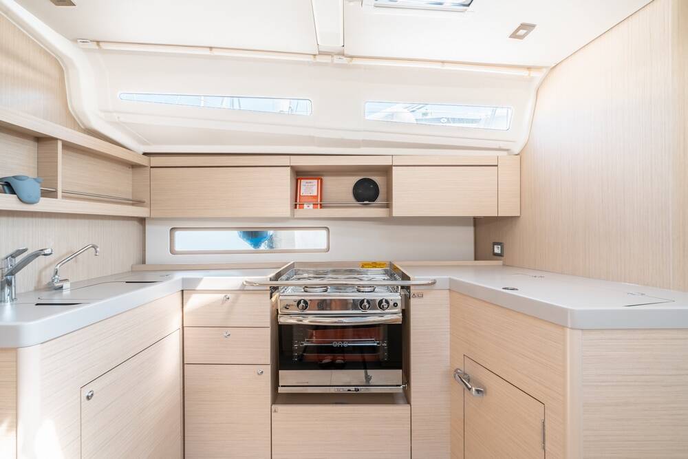 Sailing yacht Oceanis 40.1 Eleftheria