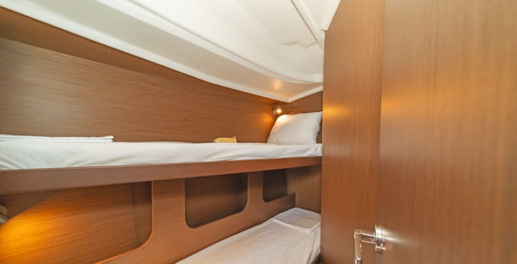 Segelyachten Oceanis 40.1 Roza
