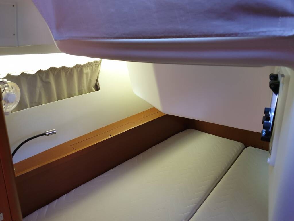 Sailing yacht Oceanis 41 Ecstasea