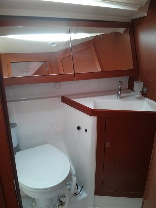 Segelyachten Oceanis 41 Warrior