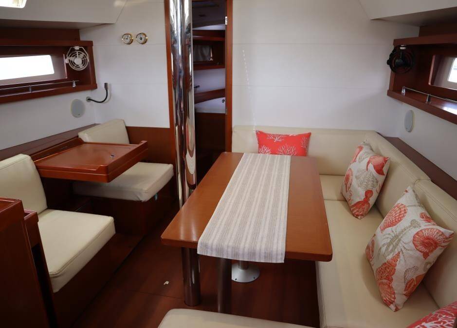 Sailing yacht Oceanis 41 Ecstasea