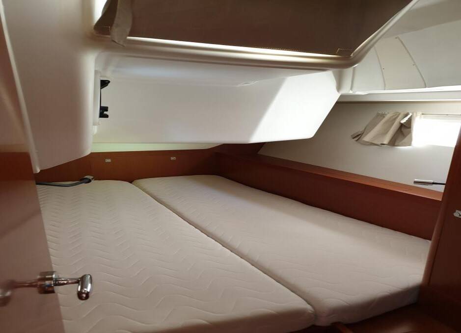 Sailing yacht Oceanis 41 Ecstasea