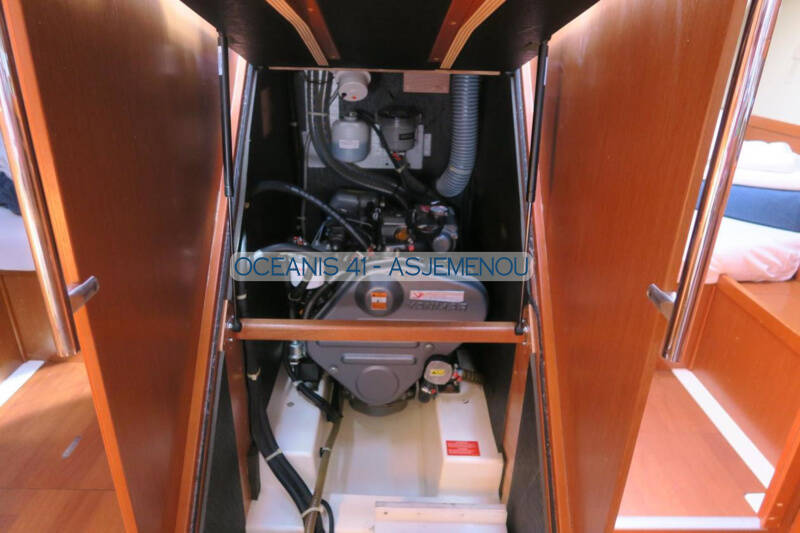 Segelyachten Oceanis 41 Asjemenou