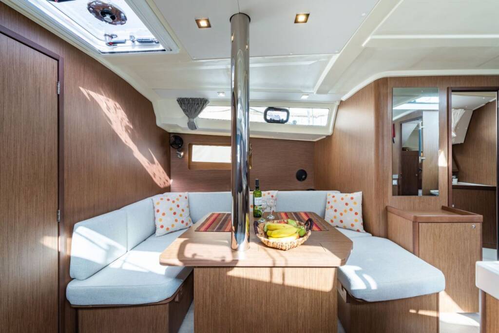 Segelyachten Oceanis 41.1 Elena