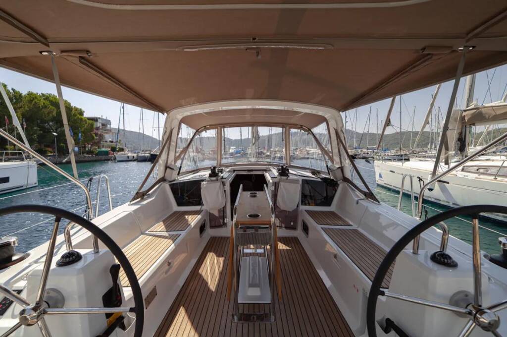 Sailing yacht Oceanis 41.1 Sail Polaris
