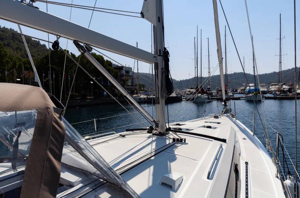 Sailing yacht Oceanis 41.1 Sail Polaris
