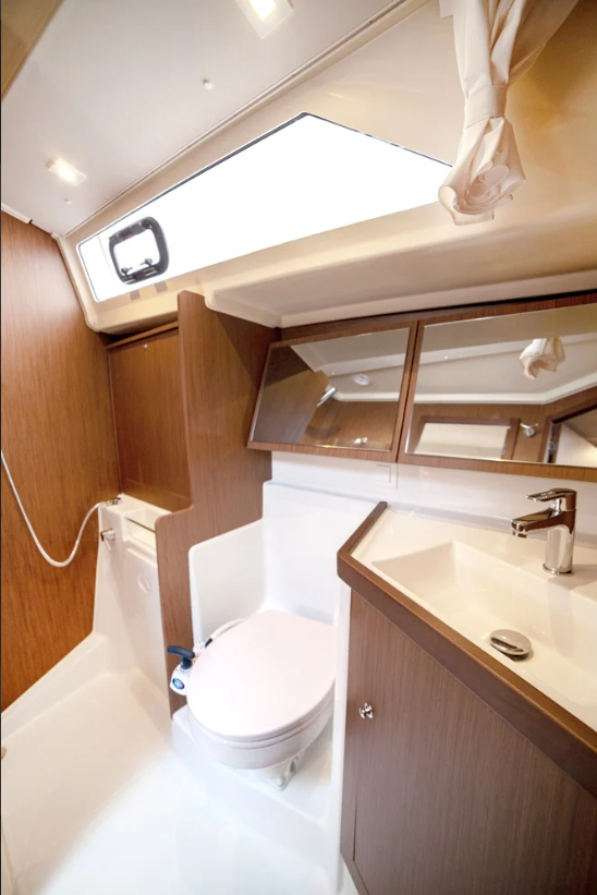 Sailing yacht Oceanis 41.1 Sail Polaris