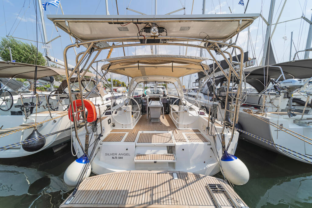 Sailing yacht Oceanis 41.1 SILVER EINTZEL