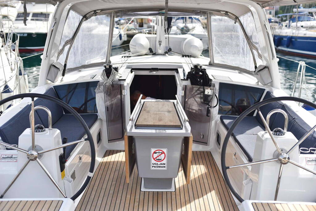 Segelyachten Oceanis 41.1 ECONOMY