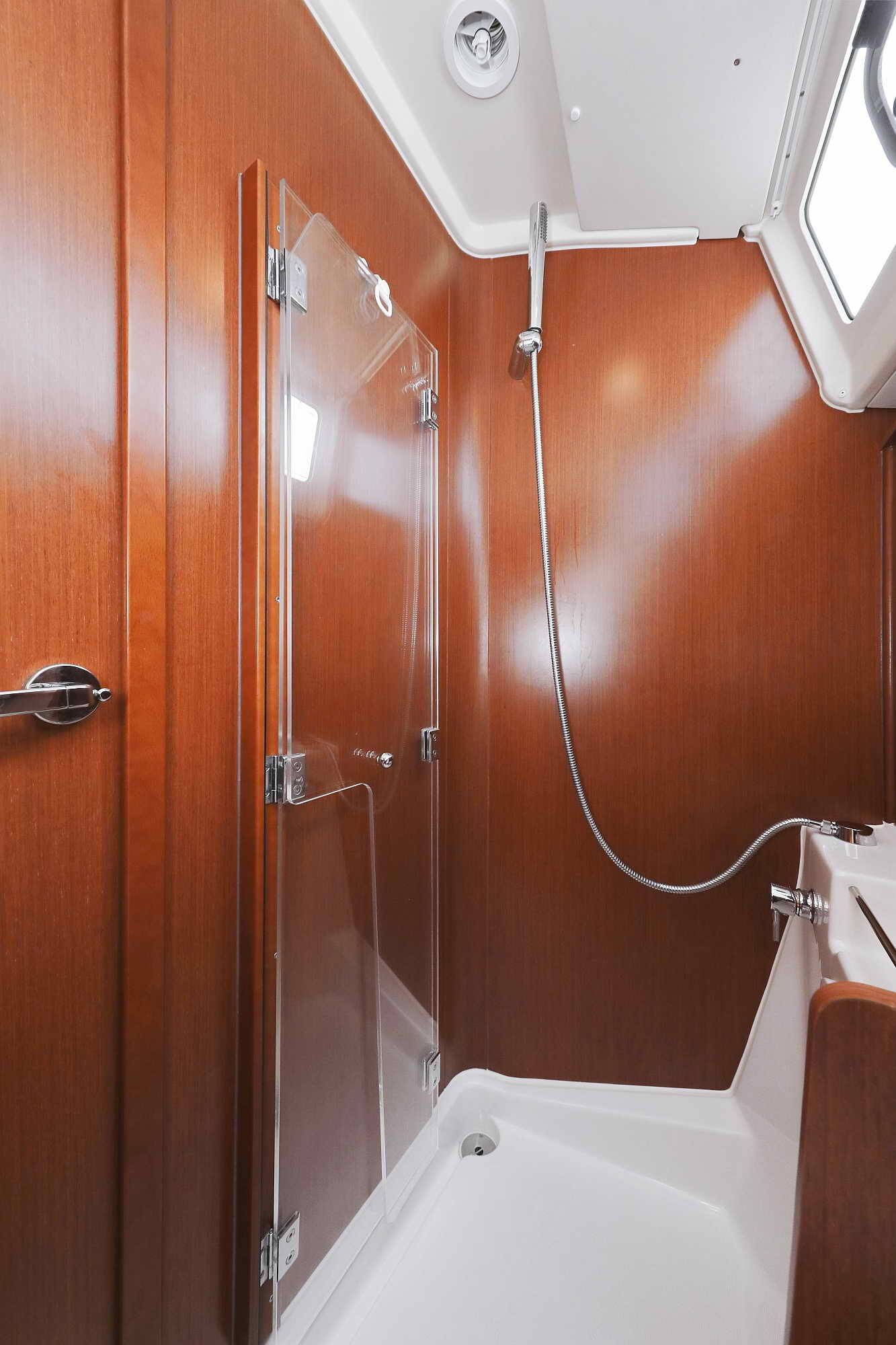 Sailing yacht Oceanis 41.1 Seven