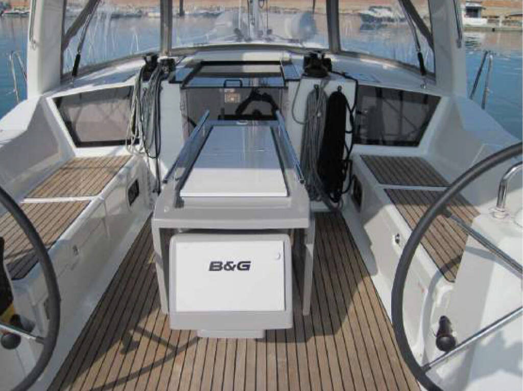 Sailing yacht Oceanis 41.1 ECONOMY