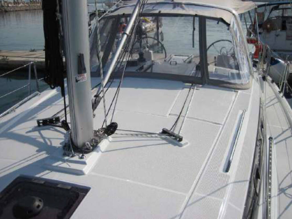 Sailing yacht Oceanis 41.1 ECONOMY