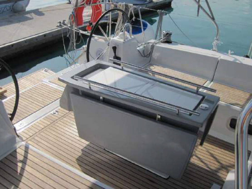 Sailing yacht Oceanis 41.1 ECONOMY