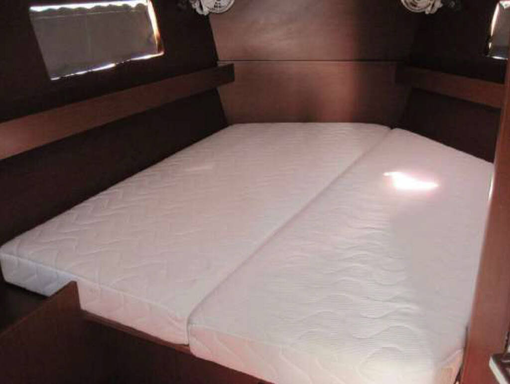 Sailing yacht Oceanis 41.1 ECONOMY