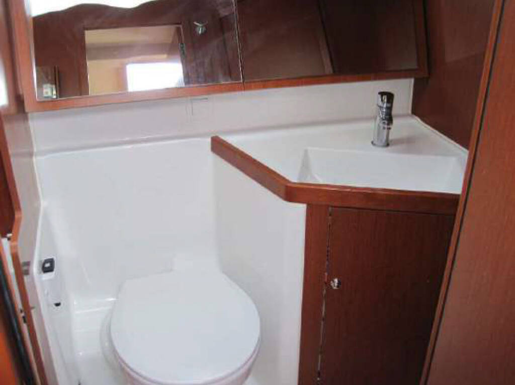Sailing yacht Oceanis 41.1 ECONOMY