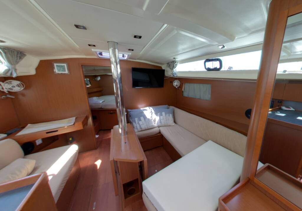 Sailing yacht Oceanis 41.1 Pia