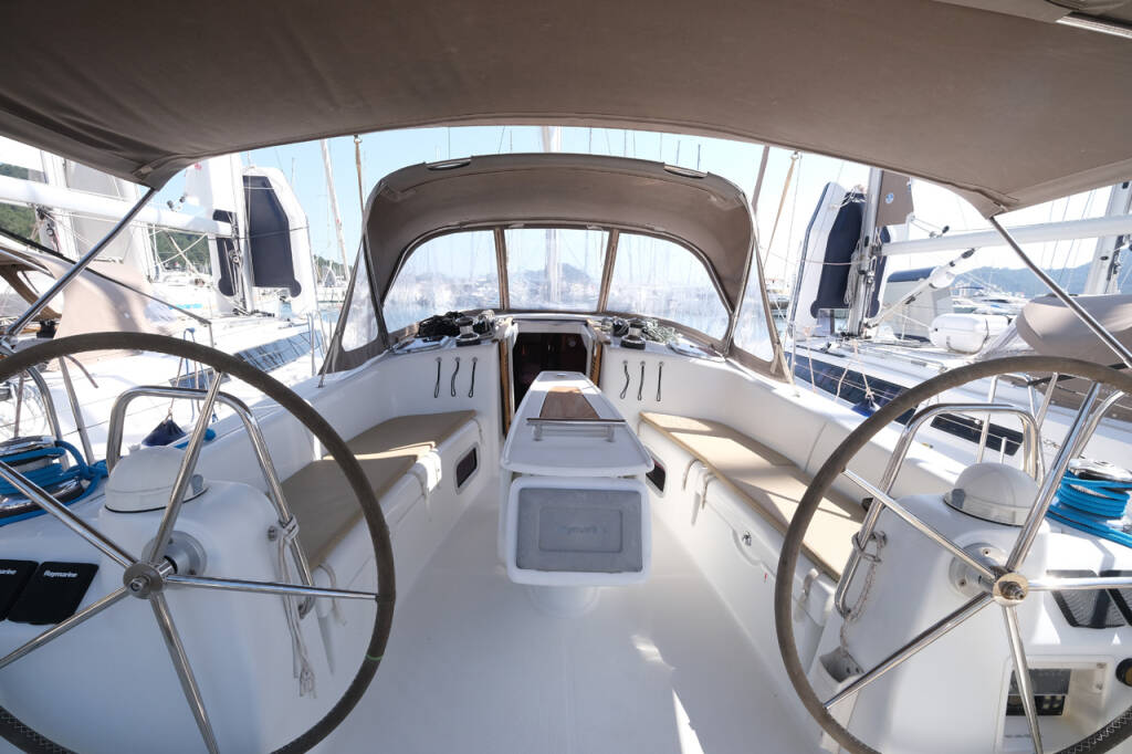 Sailing yacht Oceanis 43 Family Sophia-Maria