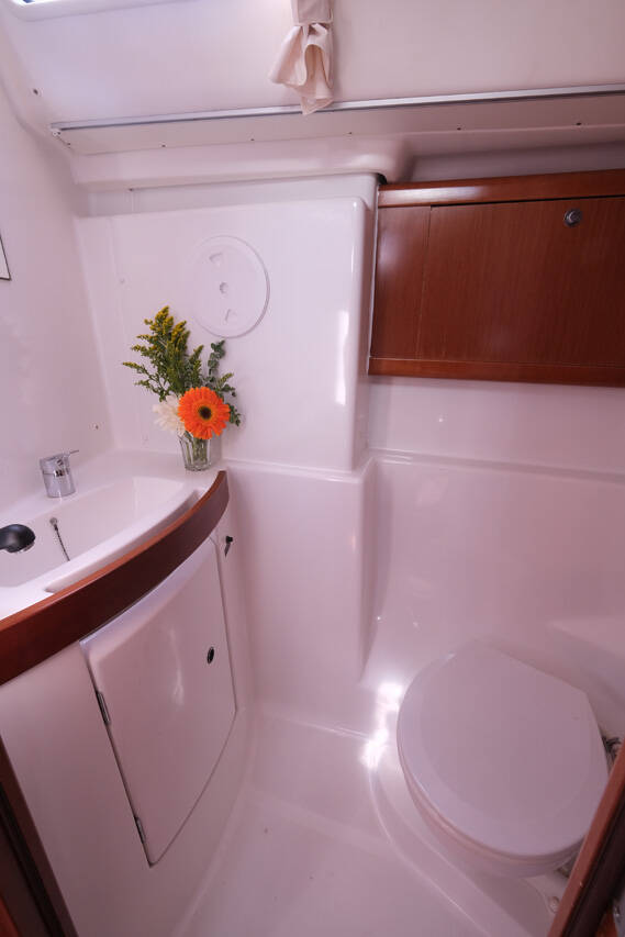 Sailing yacht Oceanis 43 Family Sophia-Maria