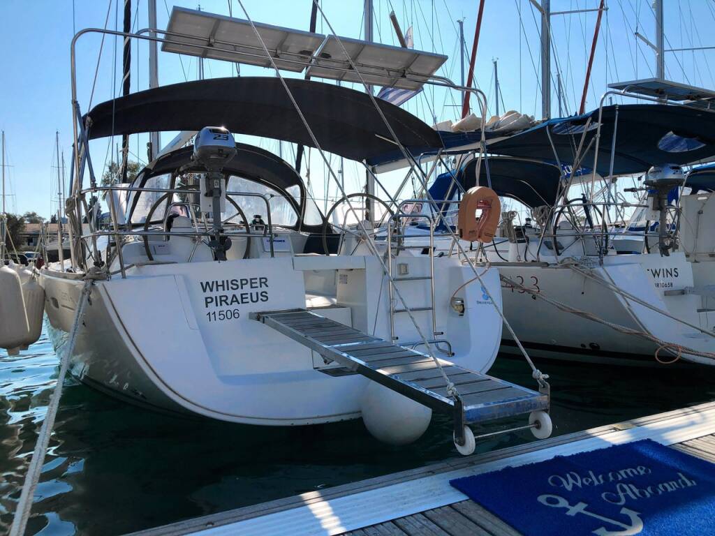 Sailing yacht Oceanis 43 Whisper