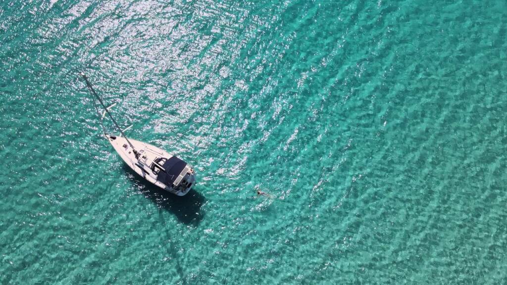Sailing yacht Oceanis 43 Serenity
